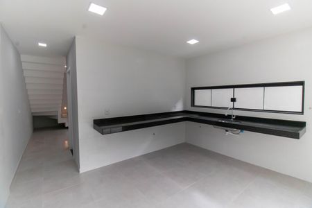 Casa à venda com 120m², 3 quartos e 2 vagas Casa à venda com 120m², 3 quartos e 2 vagasCozinha