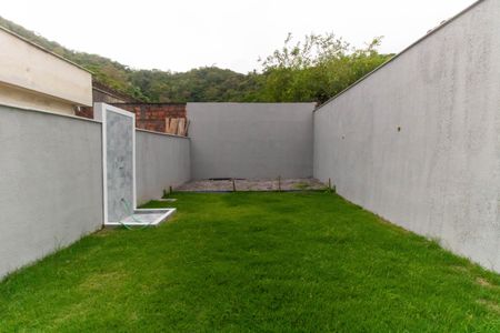 Casa à venda com 120m², 3 quartos e 2 vagas Casa à venda com 120m², 3 quartos e 2 vagasÁrea externa