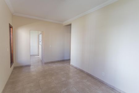 Sala de casa à venda com 2 quartos, 109m² em São Marcos, Belo Horizonte