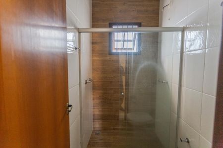Casa à venda com 109m², 2 quartos e 2 vagas Casa à venda com 109m², 2 quartos e 2 vagasBanheiro Social