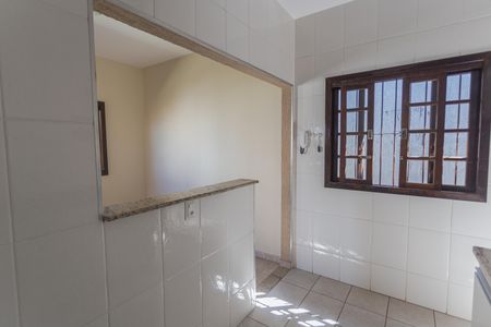 Casa à venda com 109m², 2 quartos e 2 vagas Casa à venda com 109m², 2 quartos e 2 vagasCozinha