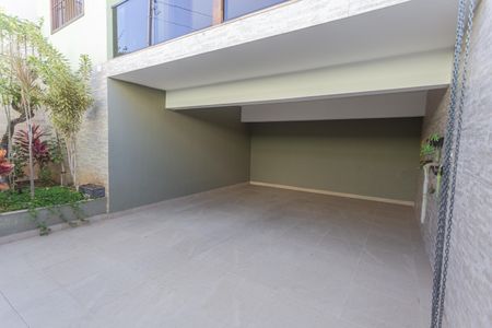 Casa à venda com 109m², 2 quartos e 2 vagas Casa à venda com 109m², 2 quartos e 2 vagasGaragem