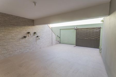 Casa à venda com 109m², 2 quartos e 2 vagas Casa à venda com 109m², 2 quartos e 2 vagasGaragem