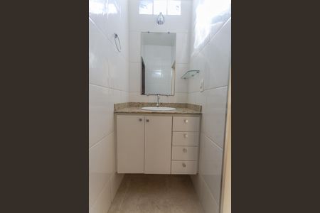 Casa à venda com 109m², 2 quartos e 2 vagas Casa à venda com 109m², 2 quartos e 2 vagasBanheiro Social