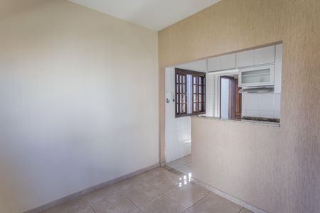 Casa à venda com 109m², 2 quartos e 2 vagas Casa à venda com 109m², 2 quartos e 2 vagasCopa