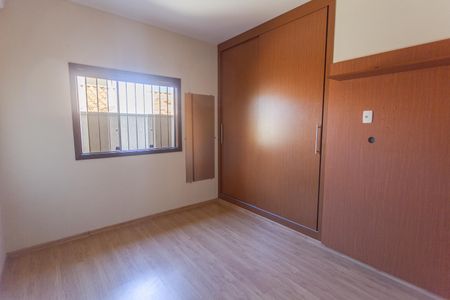 Casa à venda com 109m², 2 quartos e 2 vagas Casa à venda com 109m², 2 quartos e 2 vagasQuarto 1