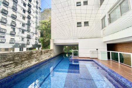 Apartamento à venda com 113m², 2 quartos e 2 vagasÁrea comum - Piscina