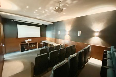 Apartamento à venda com 113m², 2 quartos e 2 vagasÁrea comum cinema 