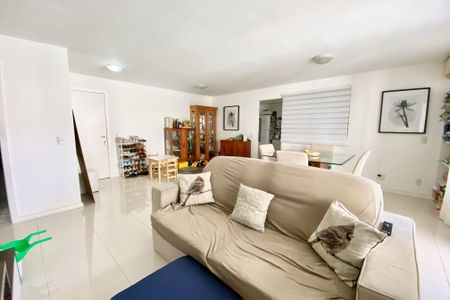 Apartamento à venda com 113m², 2 quartos e 2 vagasSala 