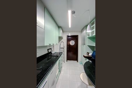 Apartamento para alugar com 83m², 2 quartos e 2 vagasCozinha