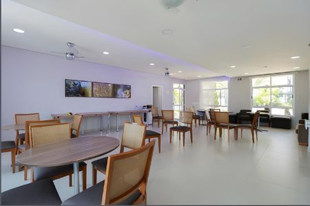 Apartamento à venda com 49m², 2 quartos e 1 vaga Apartamento à venda com 49m², 2 quartos e 1 vagaSalão de jogos