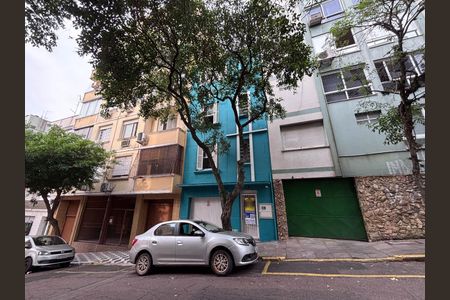 Casa para alugar com 298m², 3 quartos e 2 vagasFachada