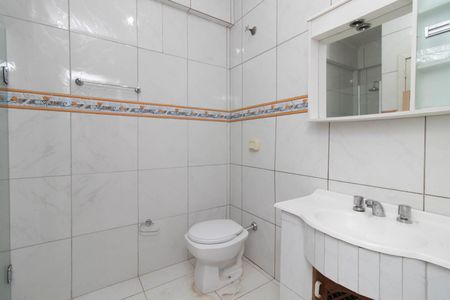 Casa para alugar com 298m², 3 quartos e 2 vagasBanheiro 1