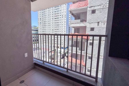 Studio para alugar com 35m², 1 quarto e sem vaga Studio para alugar com 35m², 1 quarto e sem vagaVaranda Studio