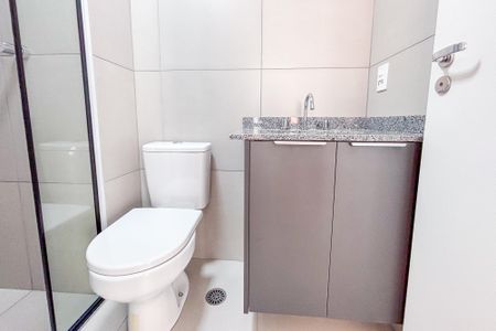 Studio para alugar com 35m², 1 quarto e sem vaga Studio para alugar com 35m², 1 quarto e sem vagaBanheiro Social