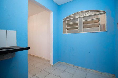 Studio para alugar com 35m², 1 quarto e sem vaga Studio para alugar com 35m², 1 quarto e sem vagaCozinha e Área de Serviço