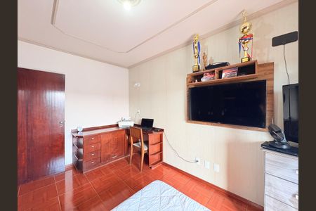 Casa à venda com 200m², 3 quartos e 2 vagasQuarto 2