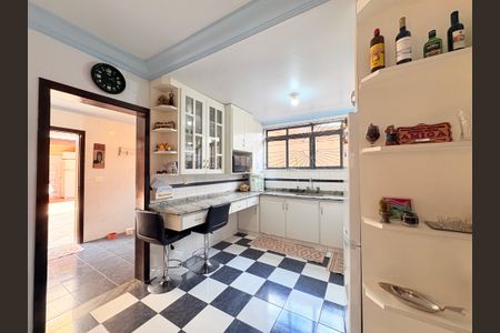 Casa à venda com 200m², 3 quartos e 2 vagasCozinha