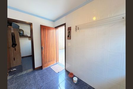 Casa à venda com 200m², 3 quartos e 2 vagasÁrea de Serviço