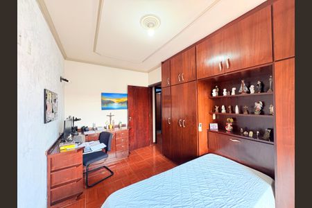 Casa à venda com 200m², 3 quartos e 2 vagasQuarto 1