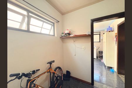 Casa à venda com 200m², 3 quartos e 2 vagasQuarto extra/ Depósito