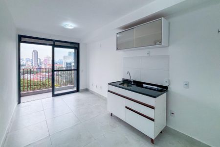 Sala/Cozinha de kitnet/studio à venda com 1 quarto, 28m² em Pinheiros, São Paulo