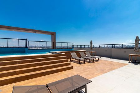 Apartamento para alugar com 28m², 1 quarto e sem vaga Apartamento para alugar com 28m², 1 quarto e sem vagaÁrea comum - Piscina