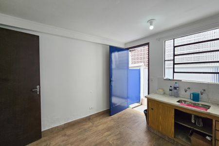 Casa à venda com 210m², 4 quartos e 1 vaga Casa à venda com 210m², 4 quartos e 1 vagaCozinha