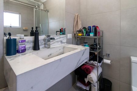 Casa à venda com 400m², 3 quartos e 5 vagas Casa à venda com 400m², 3 quartos e 5 vagasBanheiro da Suíte 2