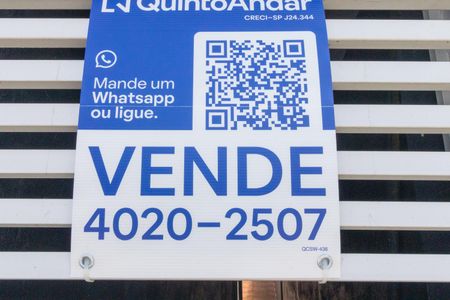 Casa à venda com 400m², 3 quartos e 5 vagas Casa à venda com 400m², 3 quartos e 5 vagasPlaca instalada