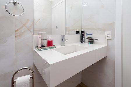 Casa à venda com 400m², 3 quartos e 5 vagas Casa à venda com 400m², 3 quartos e 5 vagasBanheiro da Suíte 1