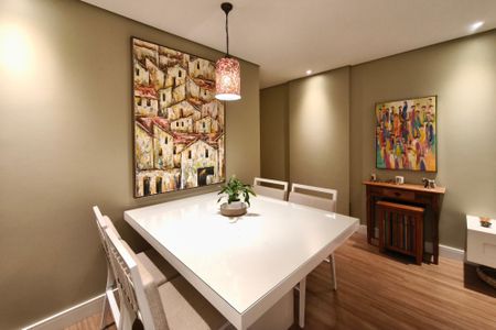 Sala de Estar de apartamento à venda com 3 quartos, 73m² em Cambuí, Campinas