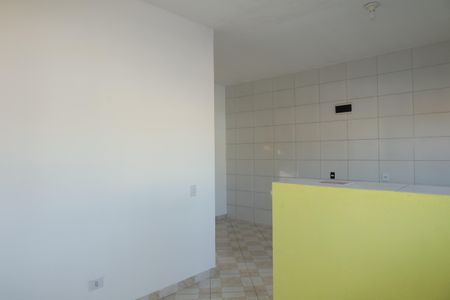 Sala de casa para alugar com 3 quartos, 70m² em Parque Santa Rita, São Paulo