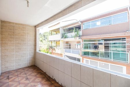 Casa para alugar com 100m², 2 quartos e 1 vagaVaranda