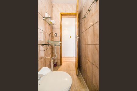 Casa para alugar com 100m², 2 quartos e 1 vagaBanheiro 2