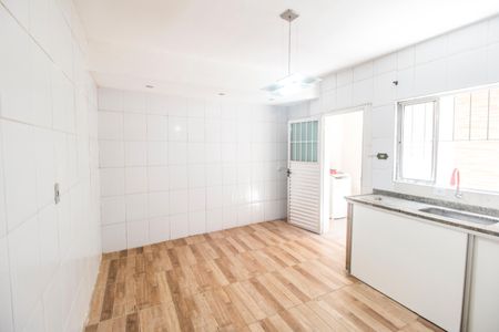 Casa para alugar com 100m², 2 quartos e 1 vagaCozinha