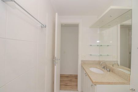 Apartamento para alugar com 125m², 3 quartos e 4 vagasBanheiro Social