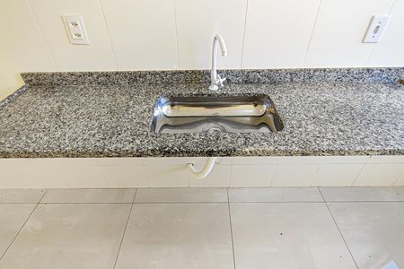 Casa à venda com 70m², 2 quartos e 1 vagacozinha