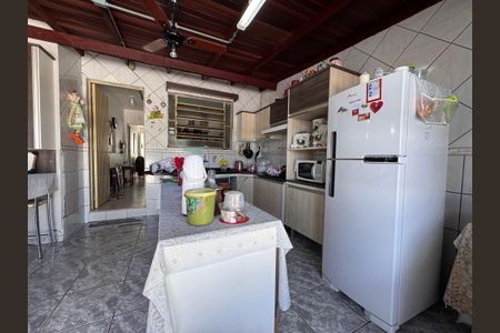 Casa à venda com 129m², 3 quartos e 2 vagas