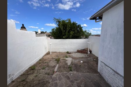 Casa à venda com 129m², 3 quartos e 2 vagas