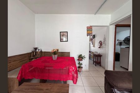 Casa à venda com 129m², 3 quartos e 2 vagas