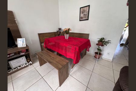 Casa à venda com 129m², 3 quartos e 2 vagas