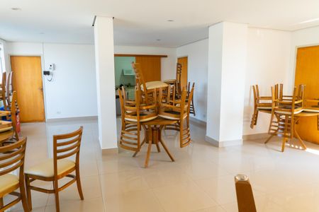 Apartamento para alugar com 76m², 2 quartos e 1 vaga Apartamento para alugar com 76m², 2 quartos e 1 vagaÁrea comum - Salão de festas