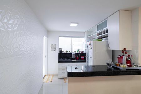 Casa à venda com 210m², 3 quartos e 2 vagas Casa à venda com 210m², 3 quartos e 2 vagasCozinha