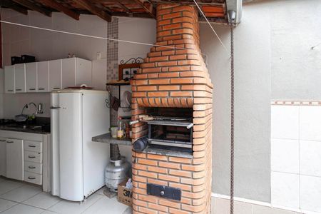 Casa à venda com 210m², 3 quartos e 2 vagas Casa à venda com 210m², 3 quartos e 2 vagasÁrea gourmet