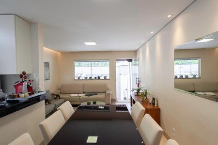 Casa à venda com 210m², 3 quartos e 2 vagas Casa à venda com 210m², 3 quartos e 2 vagasSala 1