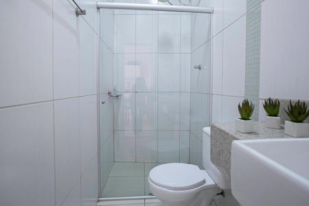 Casa à venda com 210m², 3 quartos e 2 vagas Casa à venda com 210m², 3 quartos e 2 vagasBanheiro