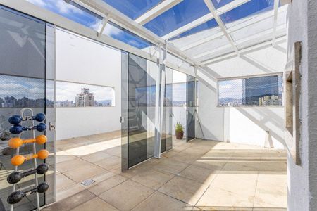 Apartamento à venda com 176m², 3 quartos e 3 vagasVaranda 