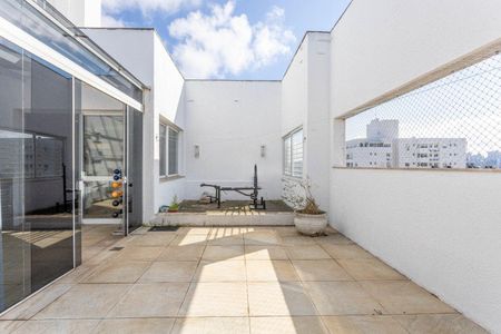 Apartamento à venda com 176m², 3 quartos e 3 vagasVaranda 