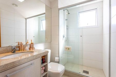 Apartamento à venda com 176m², 3 quartos e 3 vagasBanheiro social 